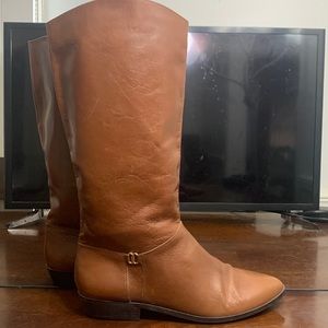 Etienne Aigner Boots